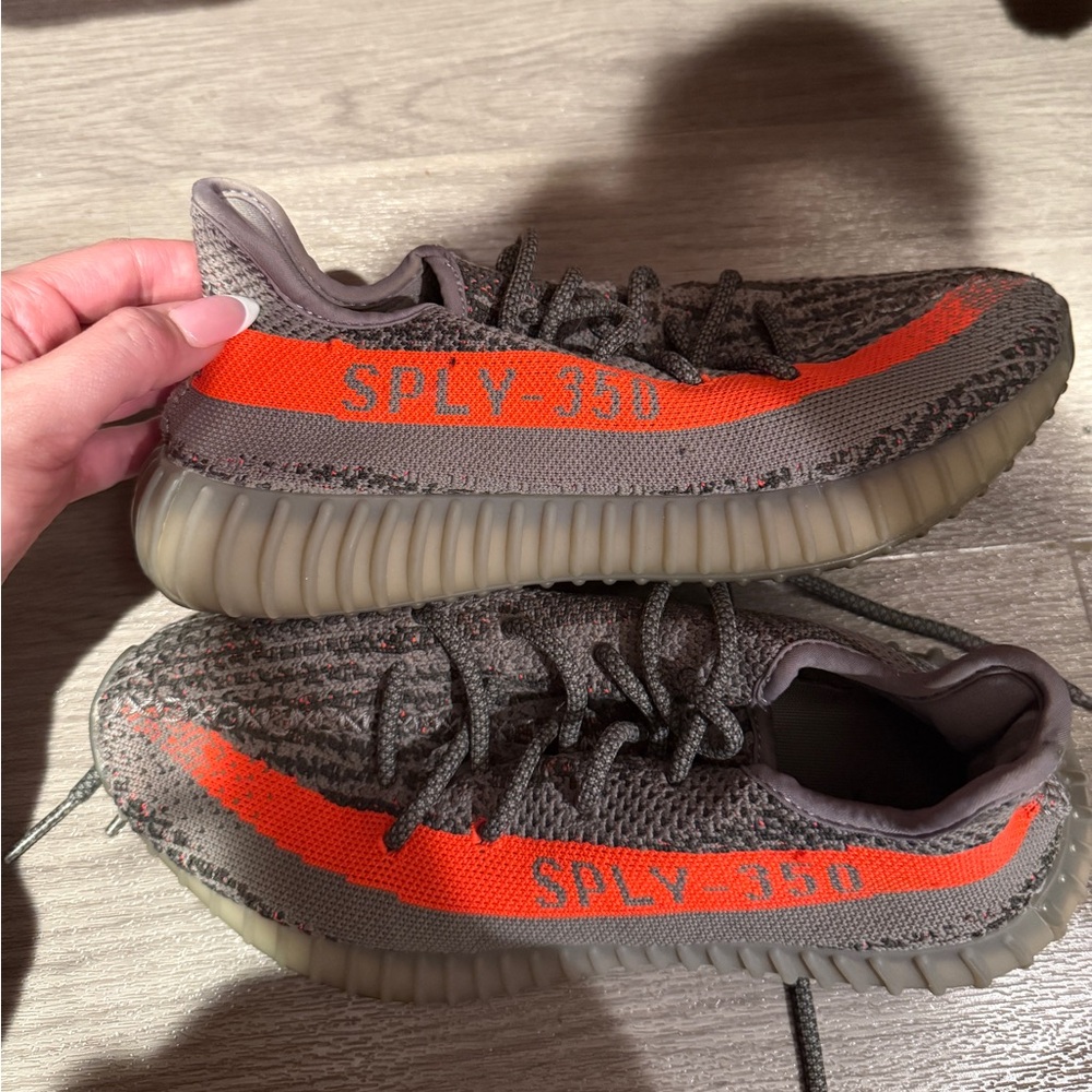 Yeezy Boost 350 v2 beluga men's 7, women's 8.5
